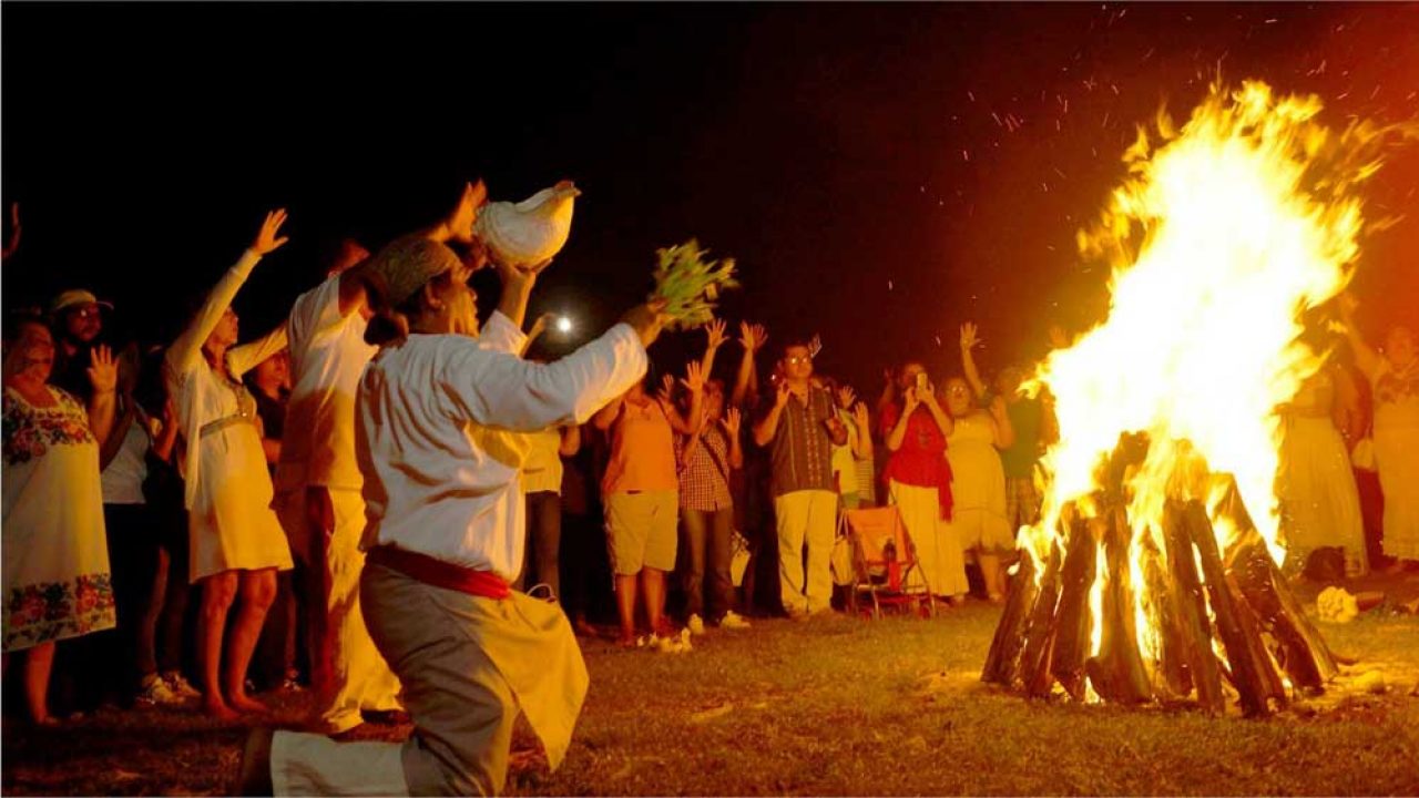 La Mayor Celebracion Del Pueblo Maya Entorno Turistico