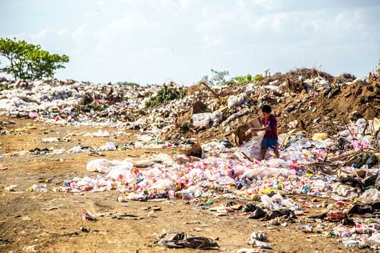 tirar-basura-al-viajar