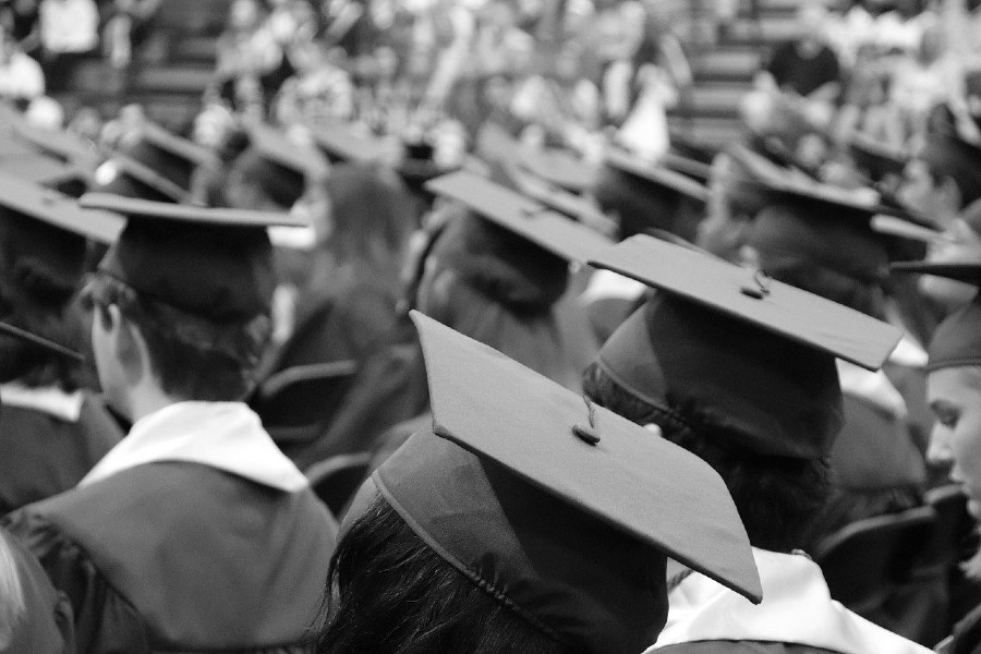 Estudiantes graduados