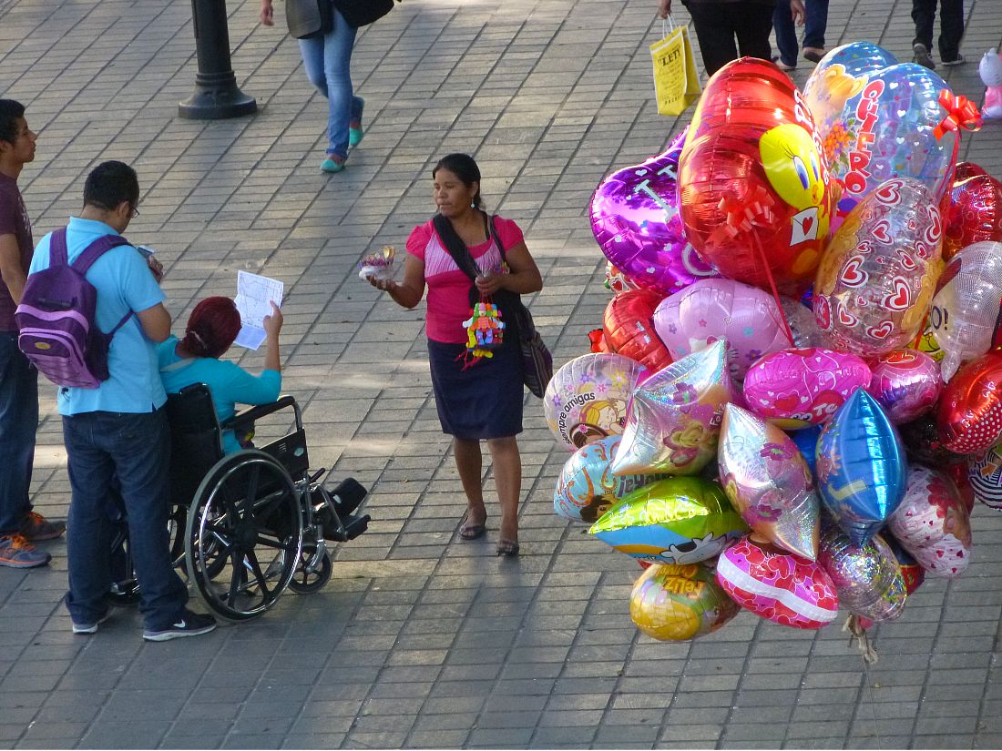Silla de ruedas en la ciudad