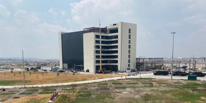 Hotel en el aeropuerto Felipe Ángeles 3