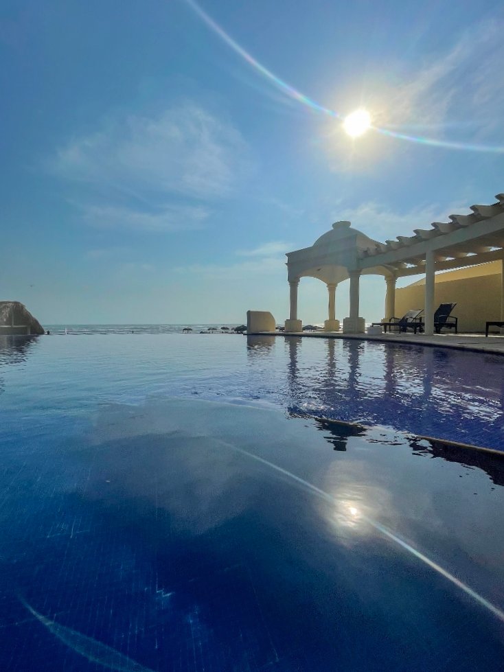 Hotel Maeva Miramar alberca