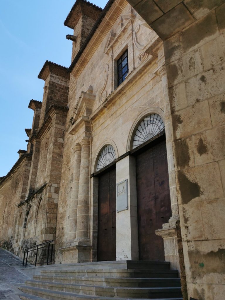Puerta principal de la catedral de Segorbe