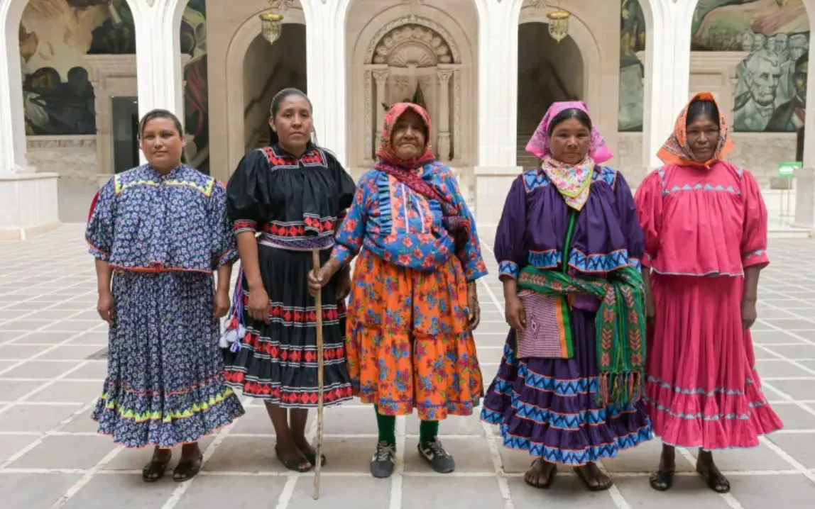Mujeres rarámuri