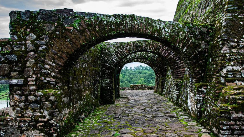Interior del Castillo de la Inmaculada Concepción