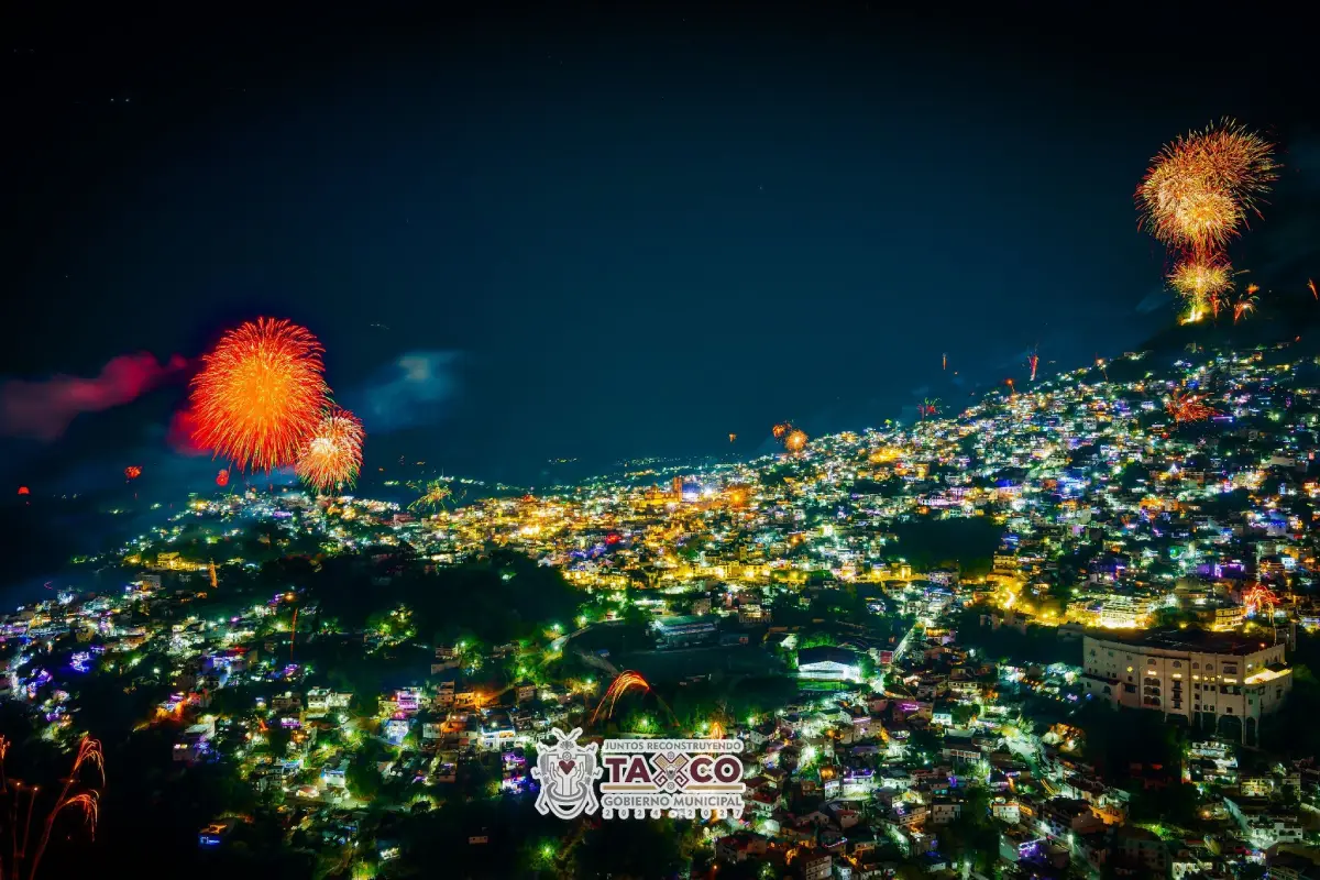 Fuegos artificiales en Taxco