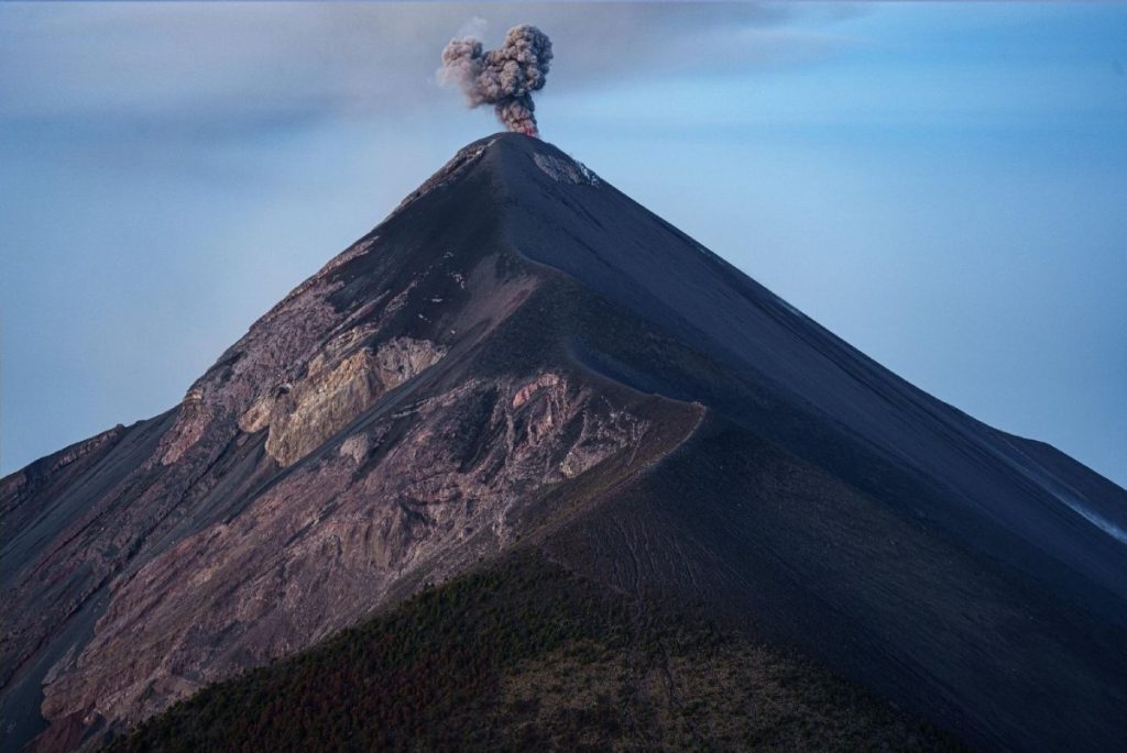 Volcán de Fuego en Guatemala