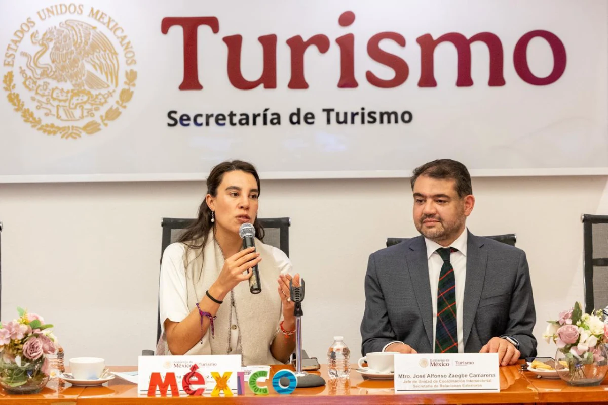 Josefina Rodríguez Zamora y Alfonso Zegbe