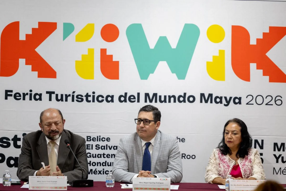 Darío Flota, Miguel Aguíñiga y Ana Beatriz González