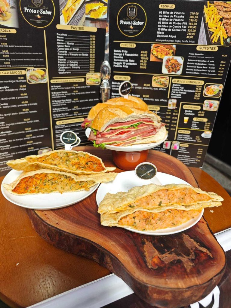 Sándwich de mortadela