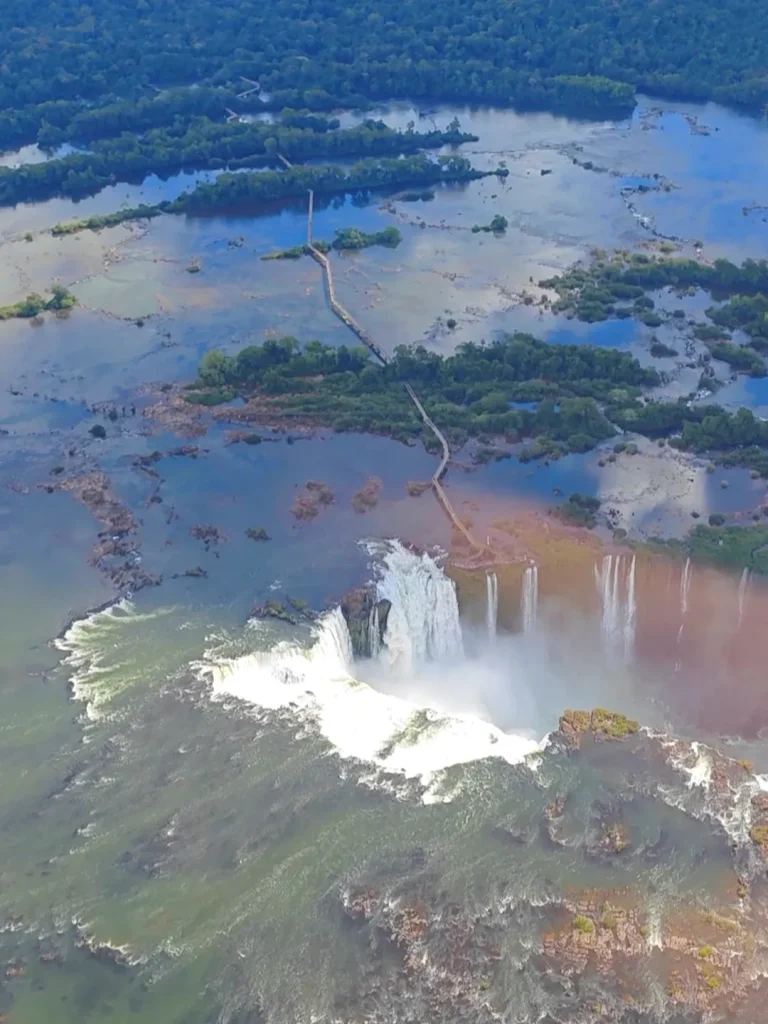 Catarata Garganta del Diablo desde el aire