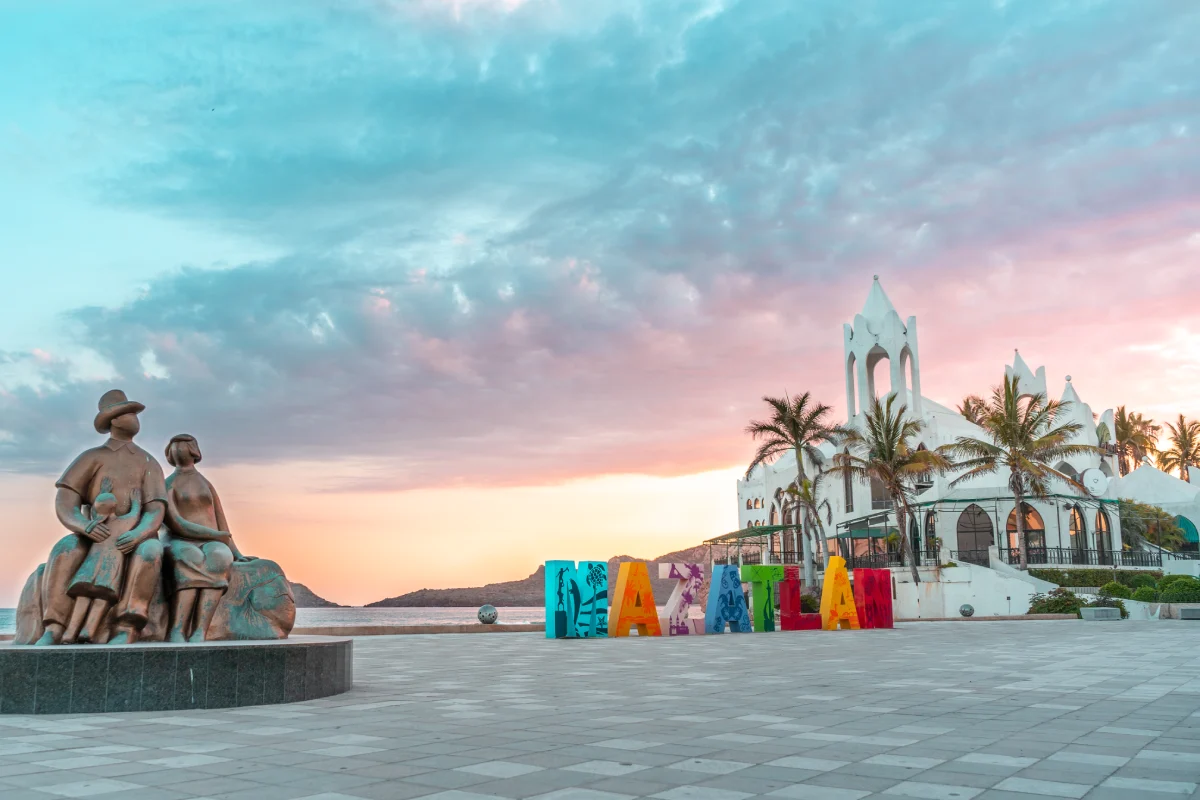 Letras monumentales de Mazatlán