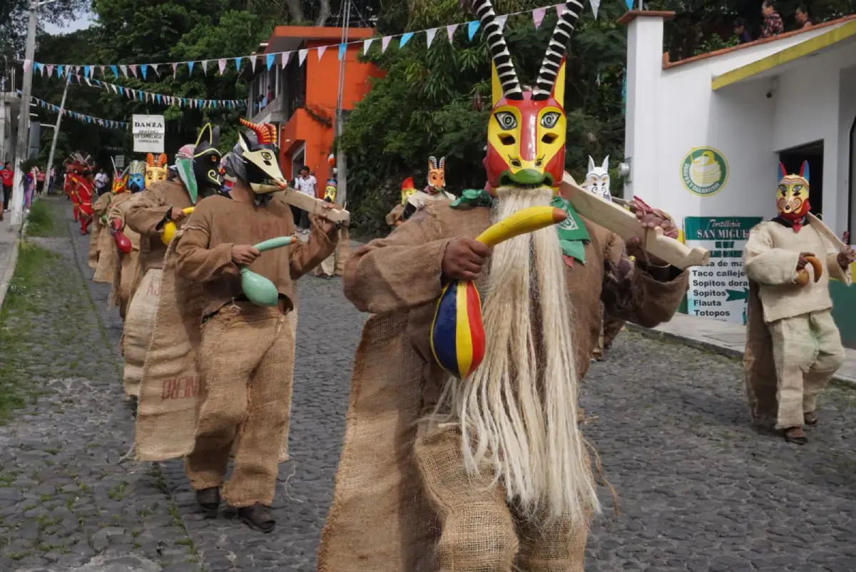 Danza de los Morenos de Suchitlán