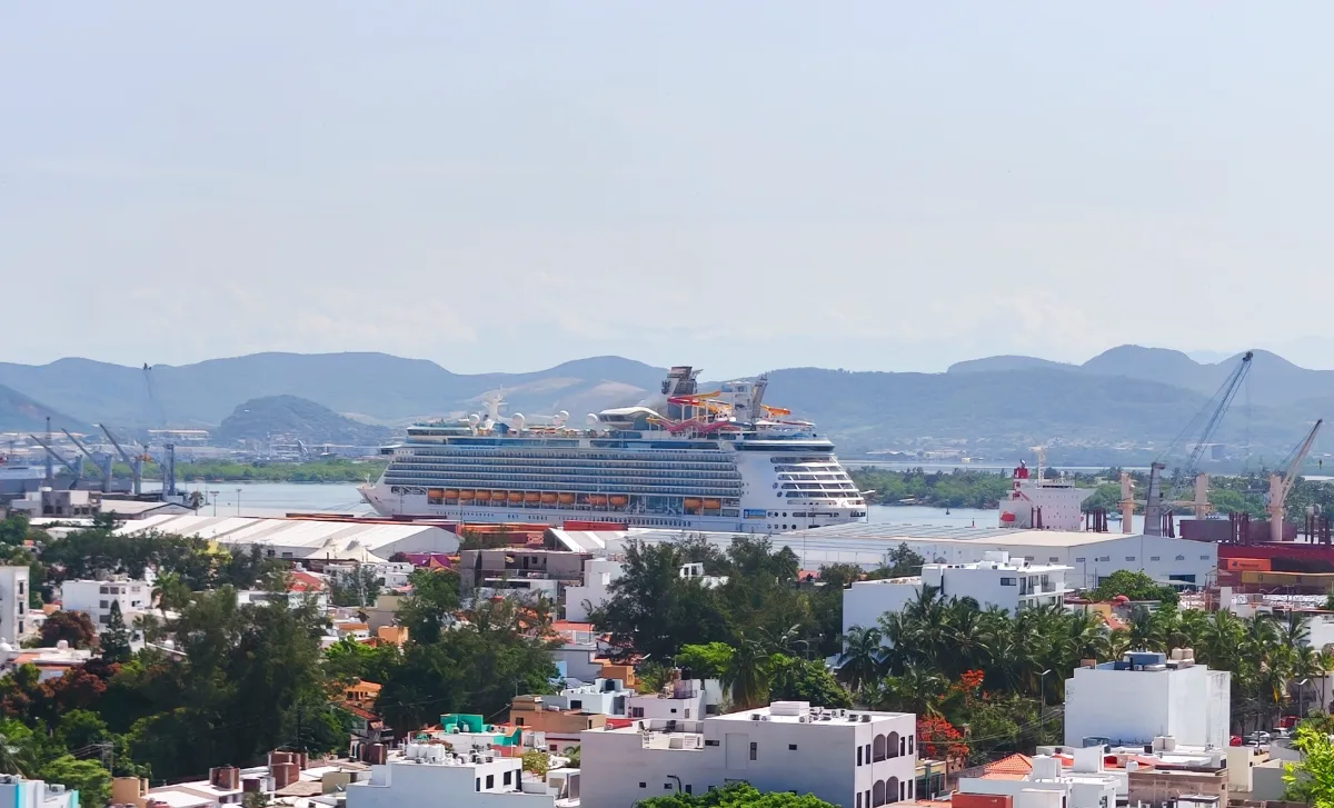 Crucero Navigator Of The Seas en Mazatlán