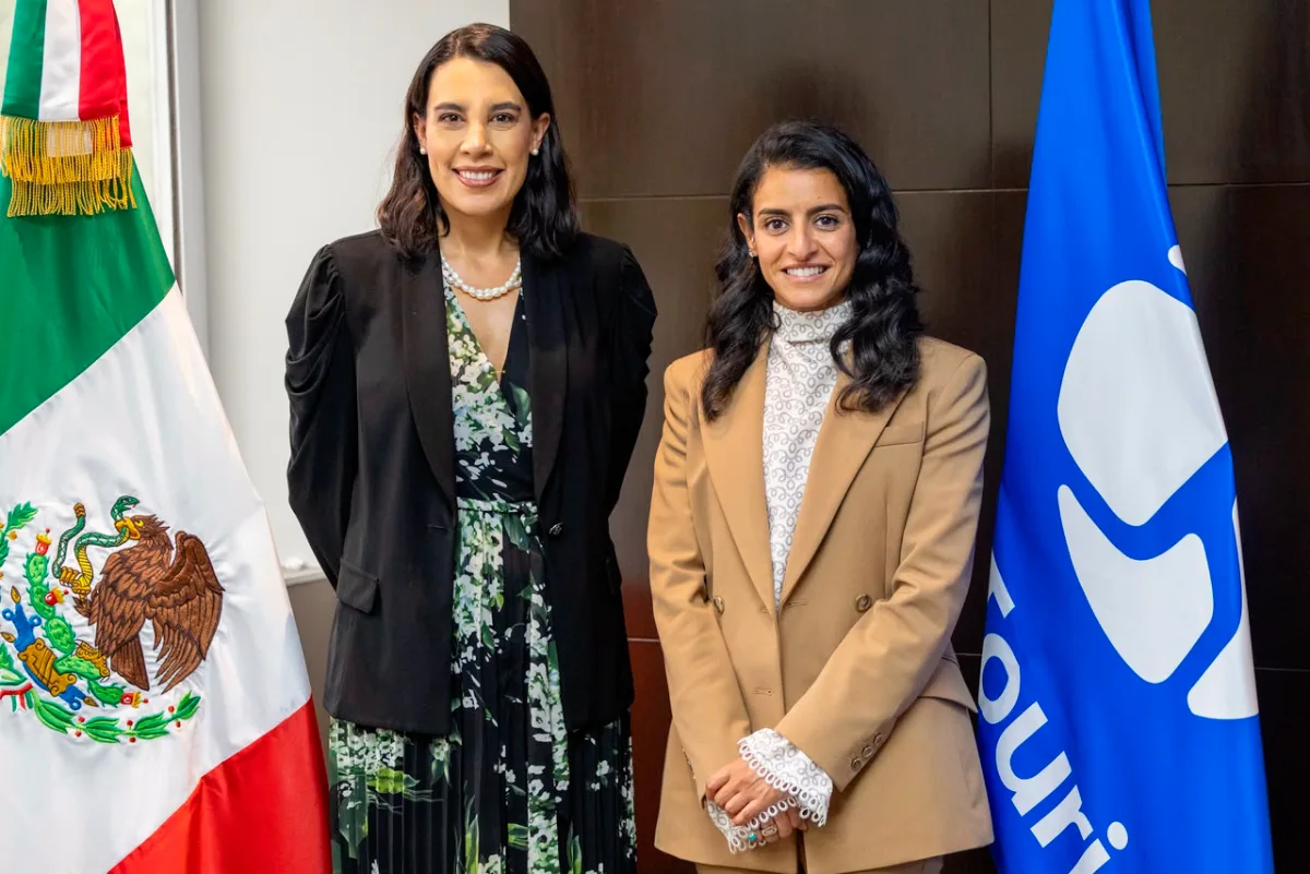 Josefina Rodríguez Zamora y Shaikha Nasser Al Nowais